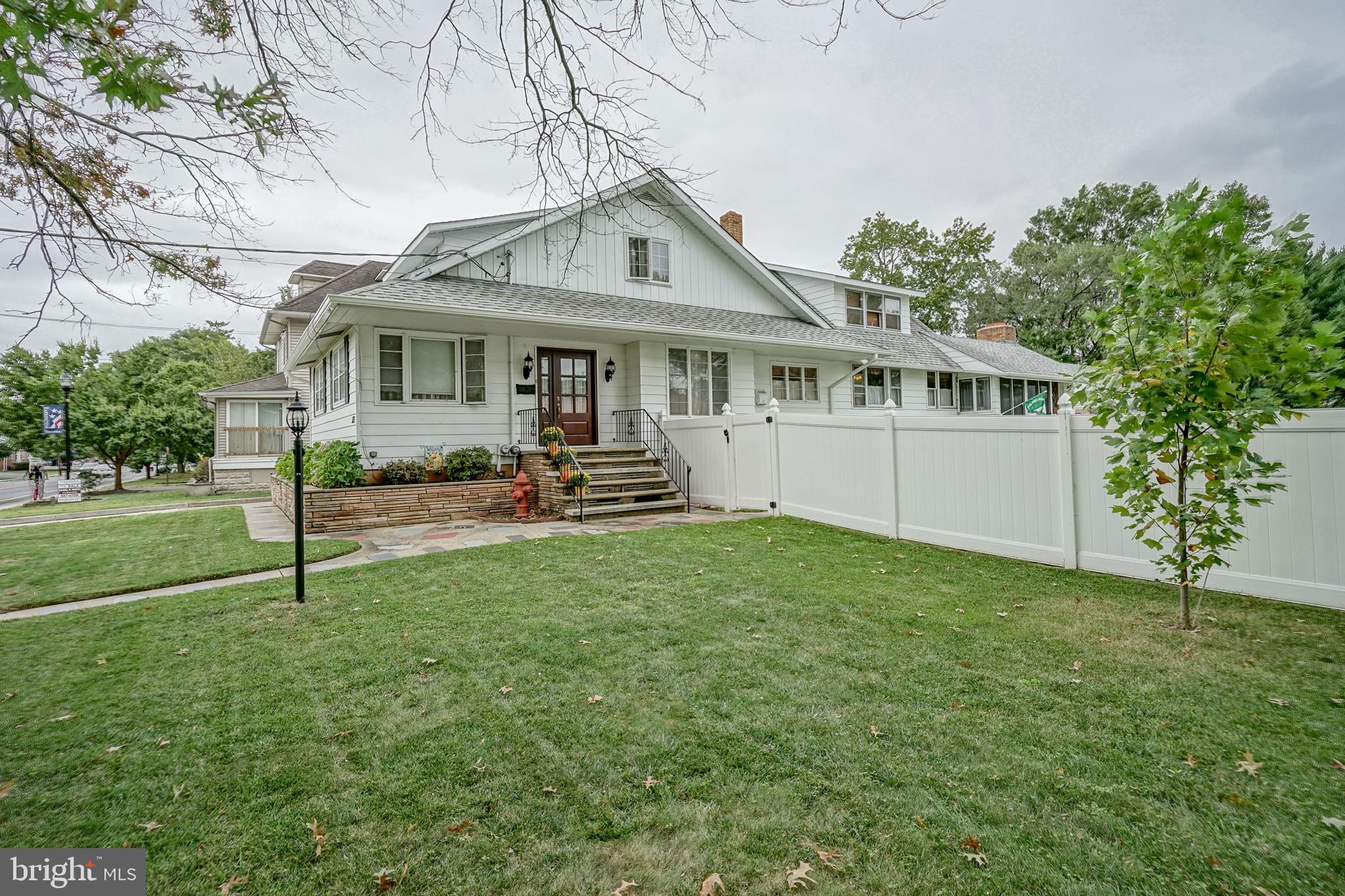 515 Clements Bridge Road Barrington, NJ 08007 - Photo 3 of 48