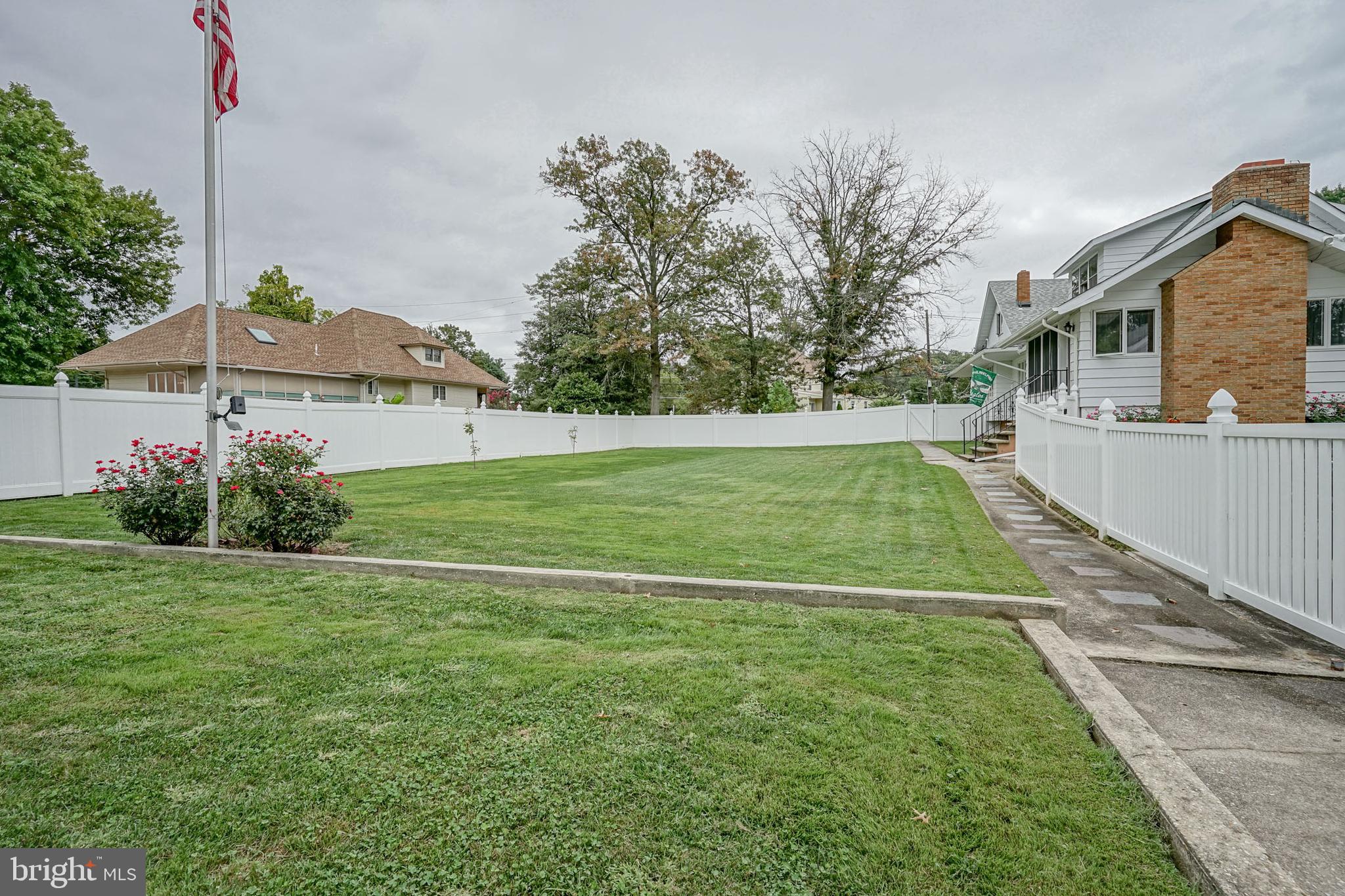 515 Clements Bridge Road Barrington, NJ 08007 - Photo 8 of 48