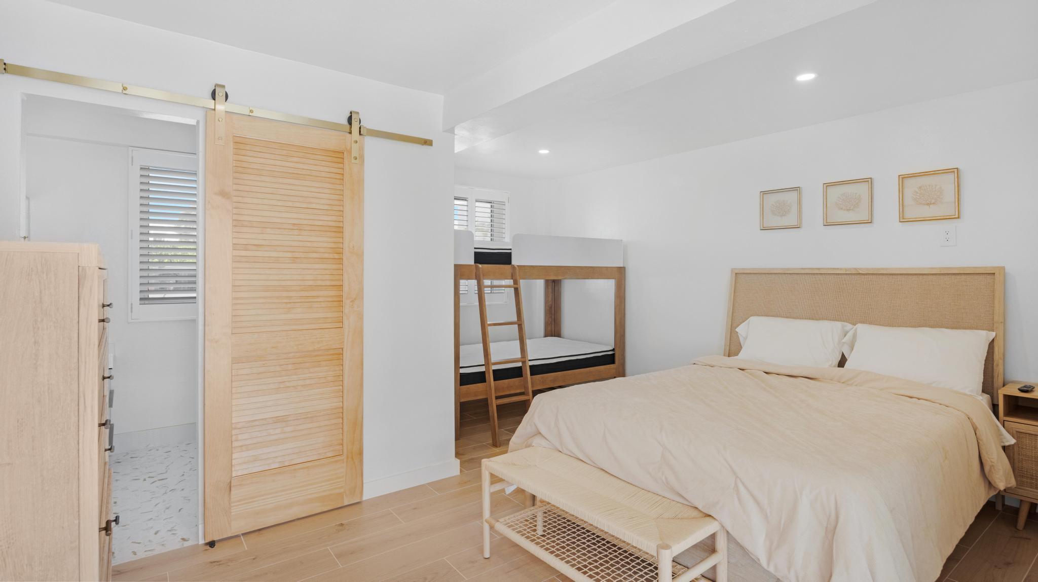 704 Grouper Lane Key Largo, FL 33037 - Photo 21 of 26 Interior 13