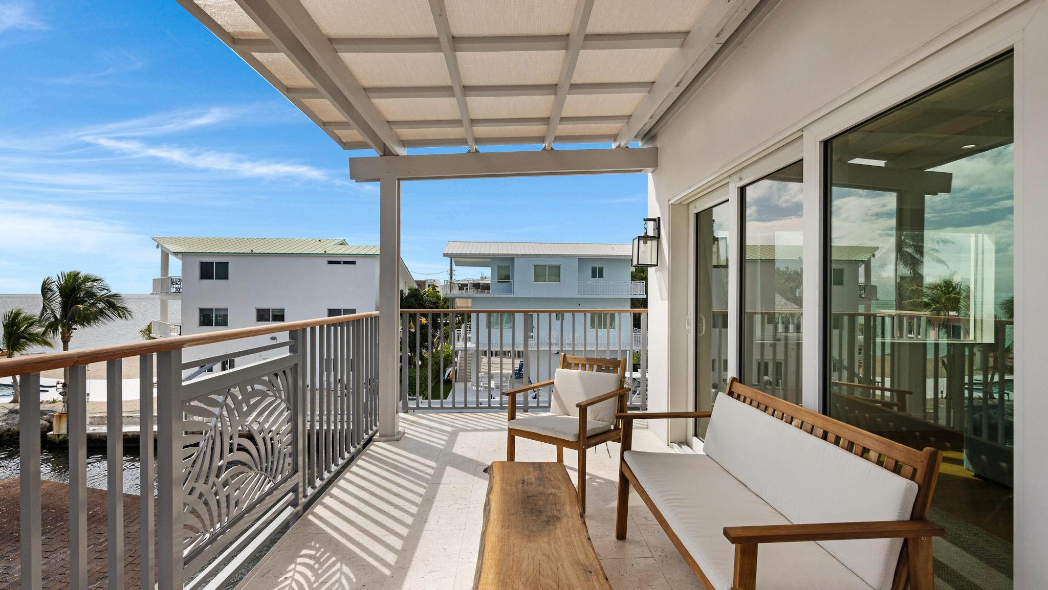 704 Grouper Lane Key Largo, FL 33037 - Photo 8 of 26 Exterior 11