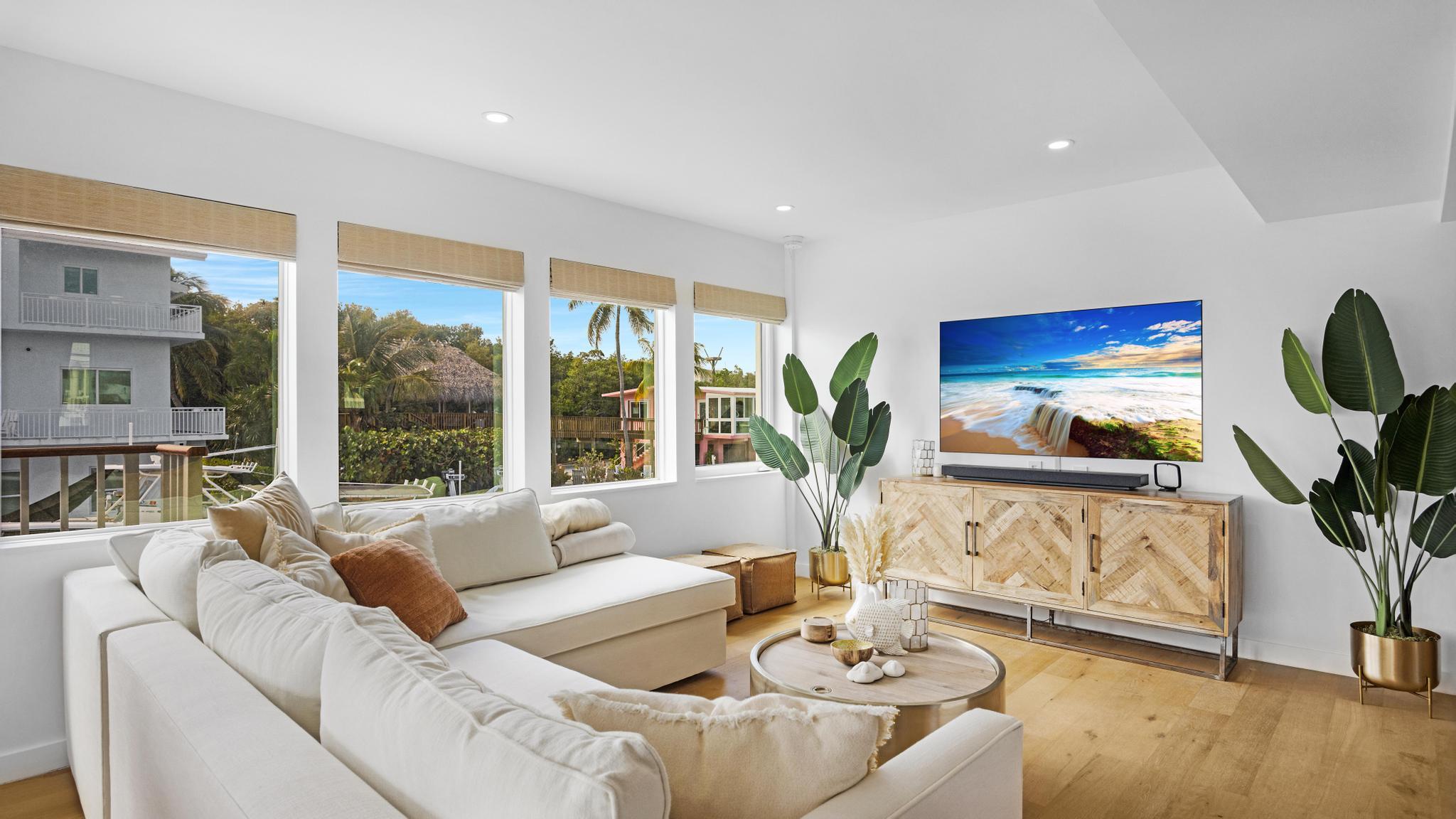 704 Grouper Lane Key Largo, FL 33037 - Photo 10 of 26 Interior 5b