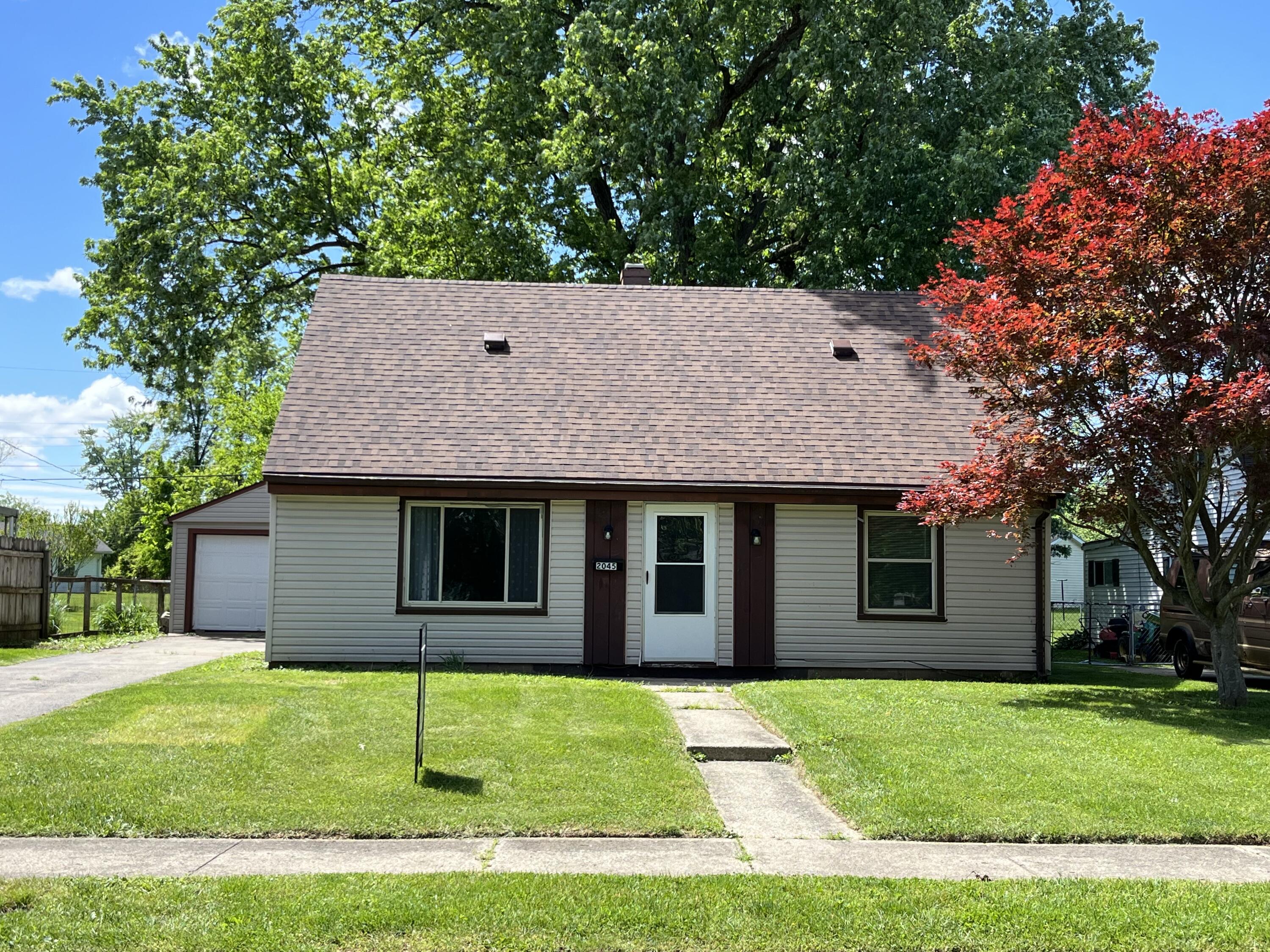 2045 South Hadley Road Springfield, OH 45505 - Photo 1 of 15 Gallery Image 1