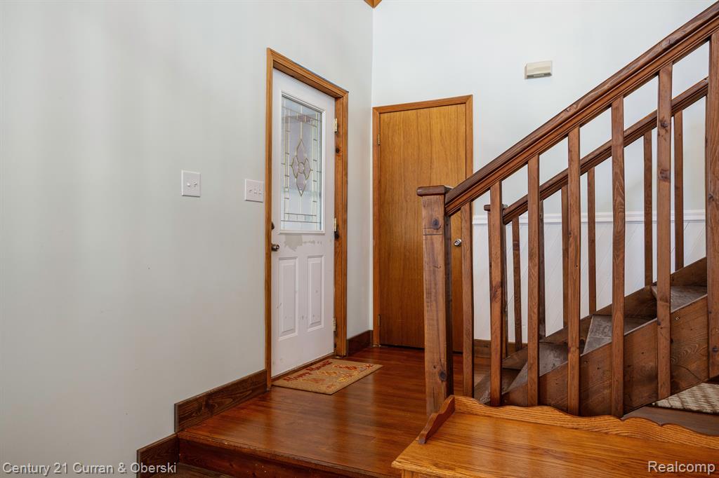 12340 Clyde Road Fenton, MI 48430 - Photo 3 of 56