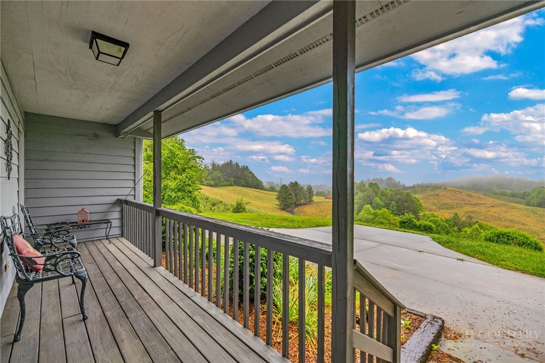 1142 Hartzog Ford Road West Jefferson, NC 28694 - Photo 8 of 47