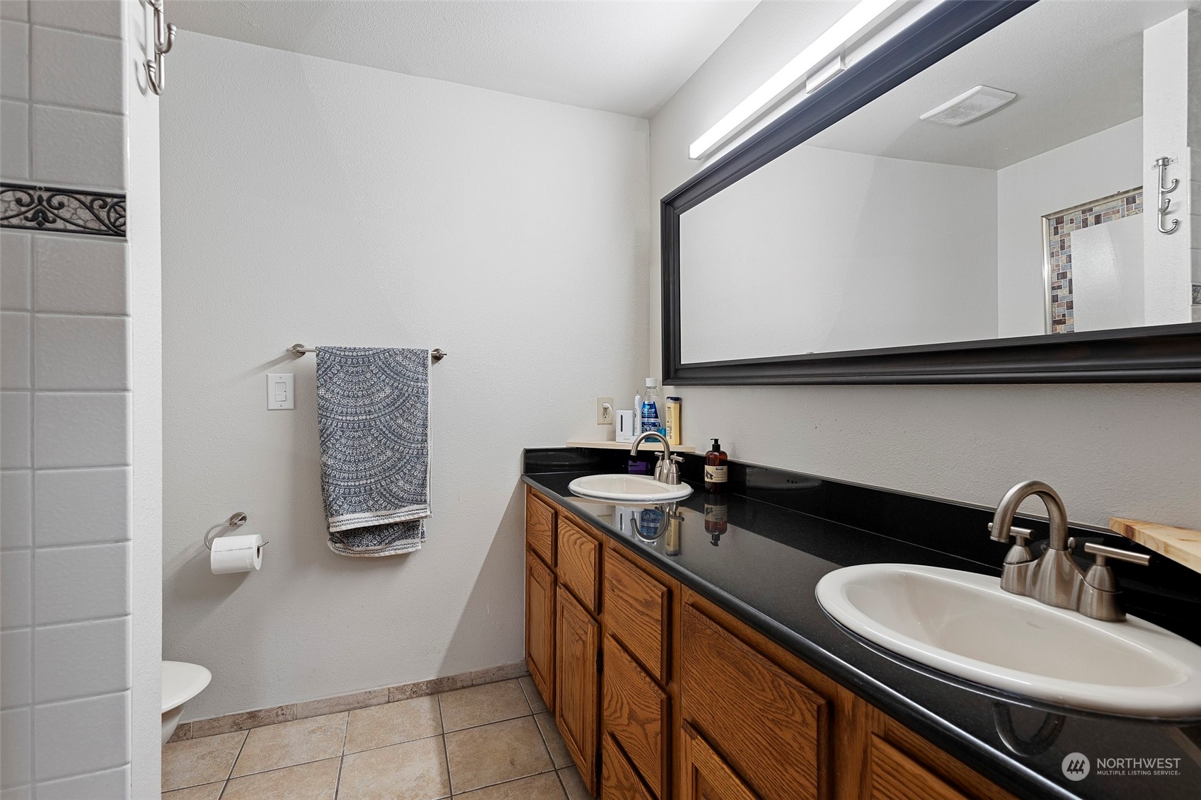 208 North Waugh Road Mount Vernon, WA 98273 - Photo 22 of 32 Gallery Image 22