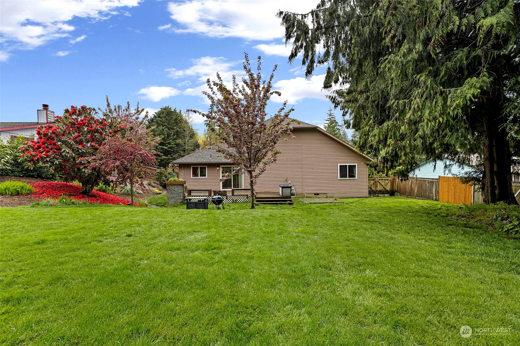 208 North Waugh Road Mount Vernon, WA 98273 - Photo 30 of 32 Gallery Image 30