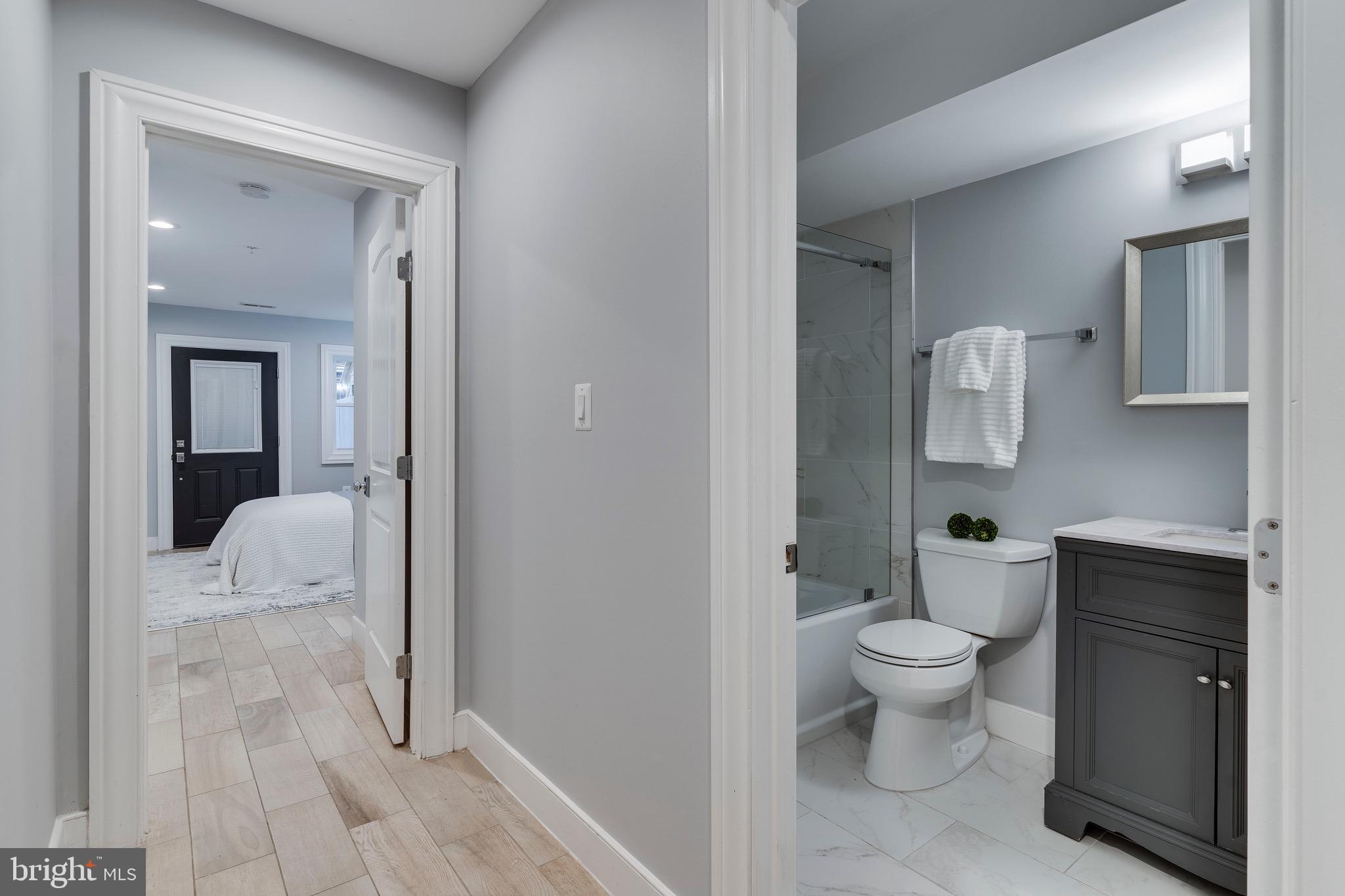 6 R Street Northwest, Unit 101 Washington, DC 20001 - Photo 32 of 54 Gallery Image 32