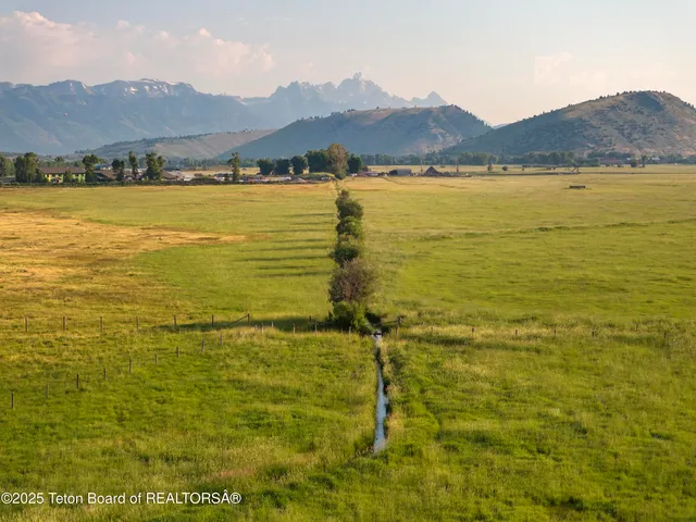 $33,500,000 | 120 Acres South Park Loop Road, Jackson, WY 83001