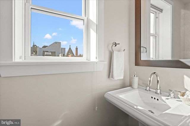 $899,000 | 74 Adams Street Northwest, Unit 3, Washington, DC 20001