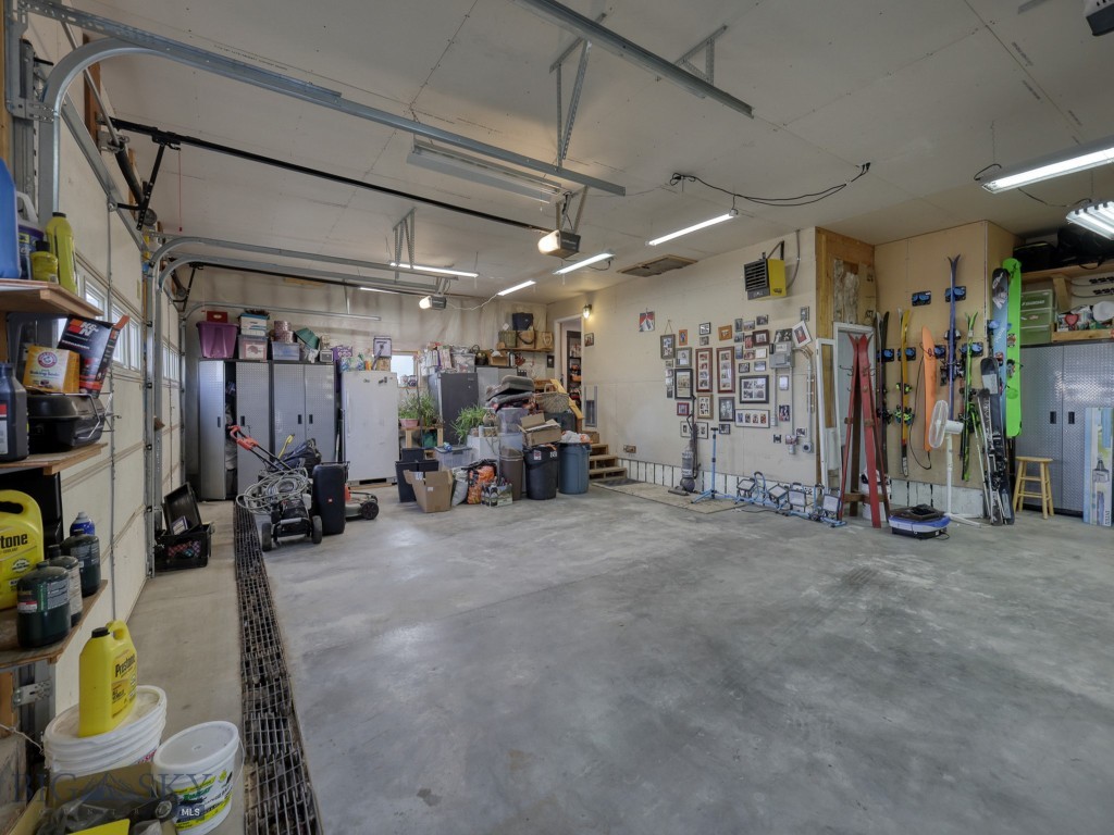 80 Glengarry Road Livingston, MT 59047 - Photo 52 of 79 3 Car garage