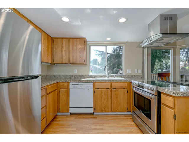 $644,900 | 20182 Southwest Tillamook Court, Tualatin, OR 97062