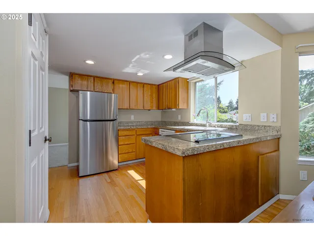 $644,900 | 20182 Southwest Tillamook Court, Tualatin, OR 97062