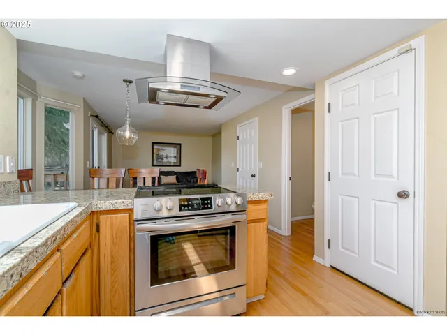 $644,900 | 20182 Southwest Tillamook Court, Tualatin, OR 97062