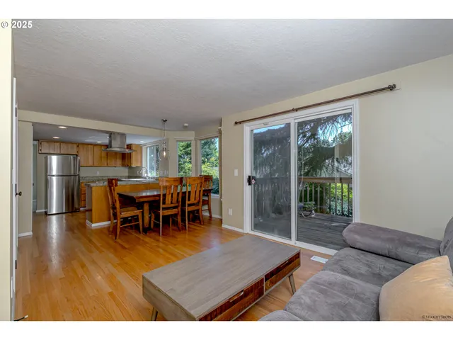 $644,900 | 20182 Southwest Tillamook Court, Tualatin, OR 97062