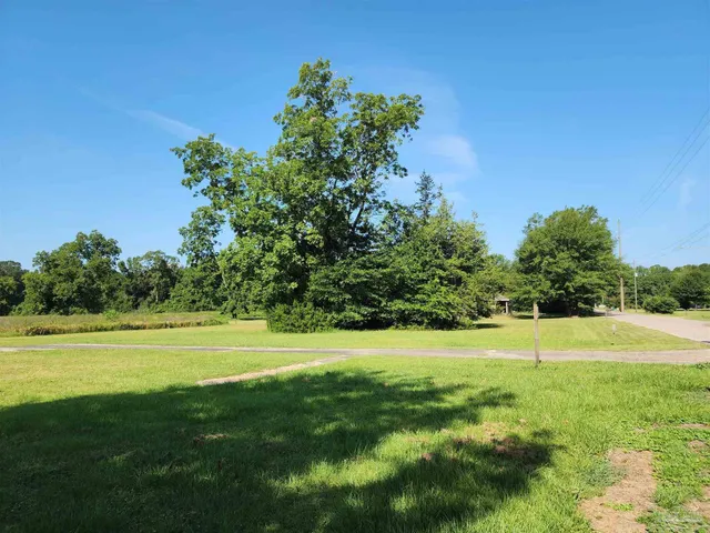 $14,900 | 510 McRae Street, Atmore, AL 36502