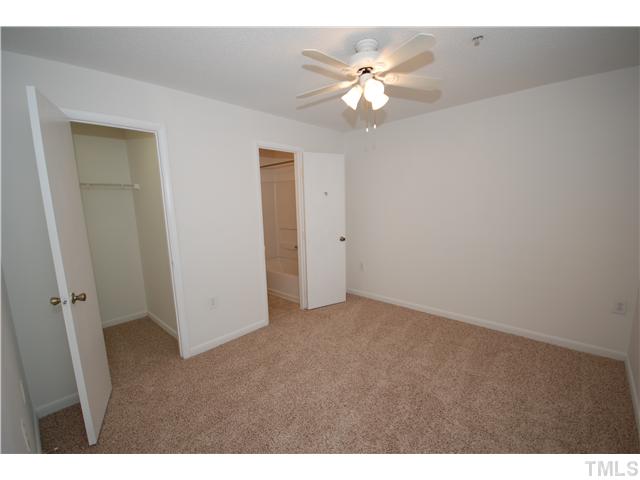 1420 Collegiate Circle, Unit 202 Raleigh, NC 27606 - Photo 18 of 25 Gallery Image 18