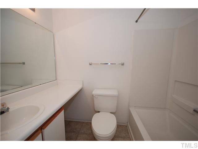 1420 Collegiate Circle, Unit 202 Raleigh, NC 27606 - Photo 22 of 25 Gallery Image 22