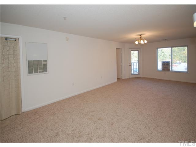 1420 Collegiate Circle, Unit 202 Raleigh, NC 27606 - Photo 5 of 25 Gallery Image 5