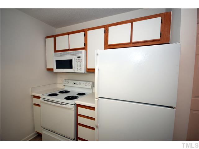 1420 Collegiate Circle, Unit 202 Raleigh, NC 27606 - Photo 10 of 25 Gallery Image 10