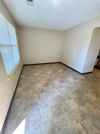 $700 | 11 Pheasantwood Drive, Unit C, Belleville, IL 62226