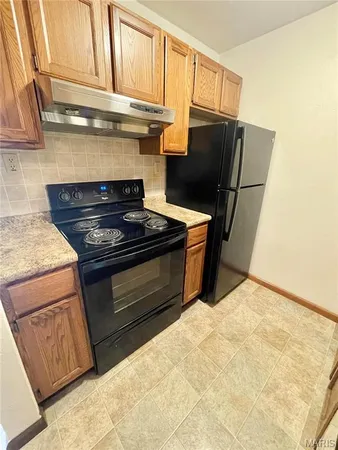 $700 | 11 Pheasantwood Drive, Unit C, Belleville, IL 62226