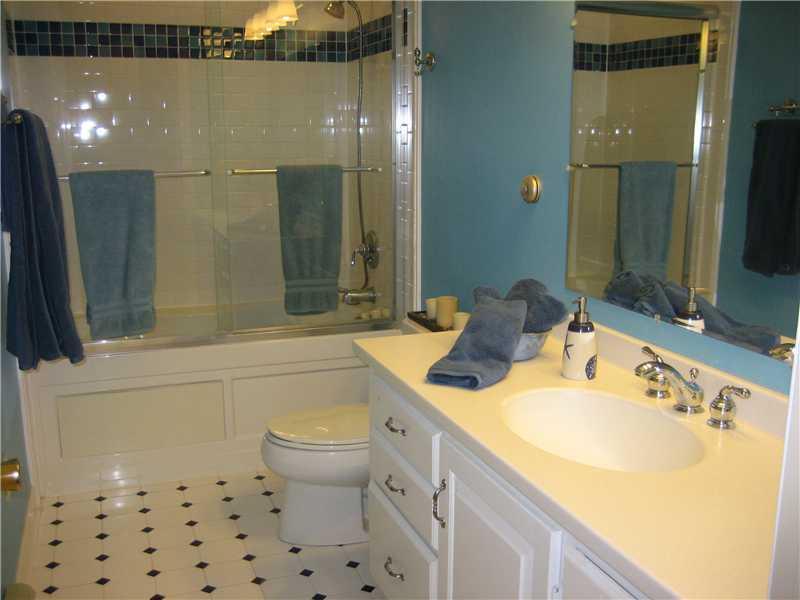 63 Hurricane Road Gorham, ME 04038 - Photo 24 of 29 Bathroom.