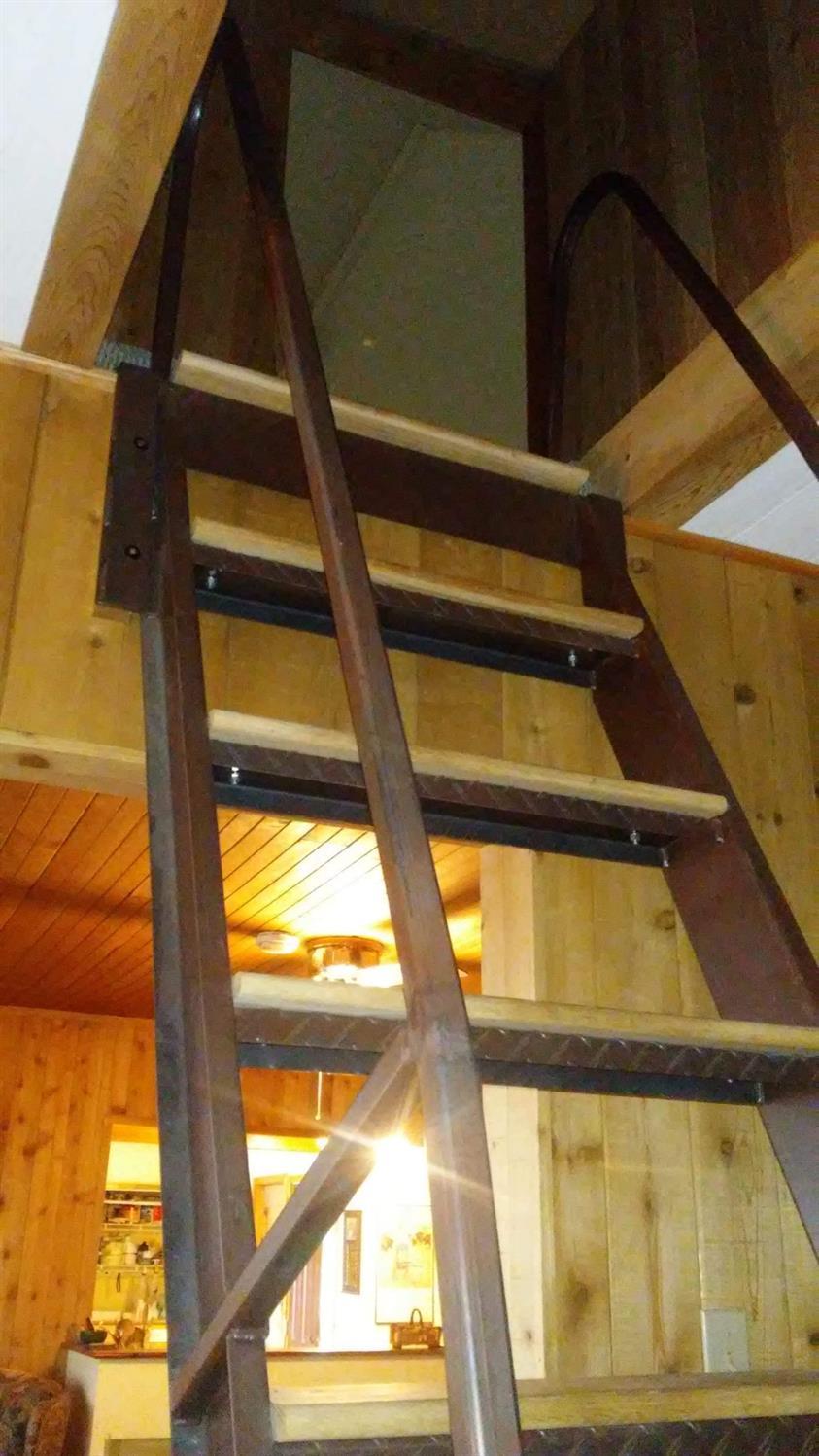 27717 Rocky Point Road Klamath Falls, OR 97601 - Photo 17 of 32 loft access