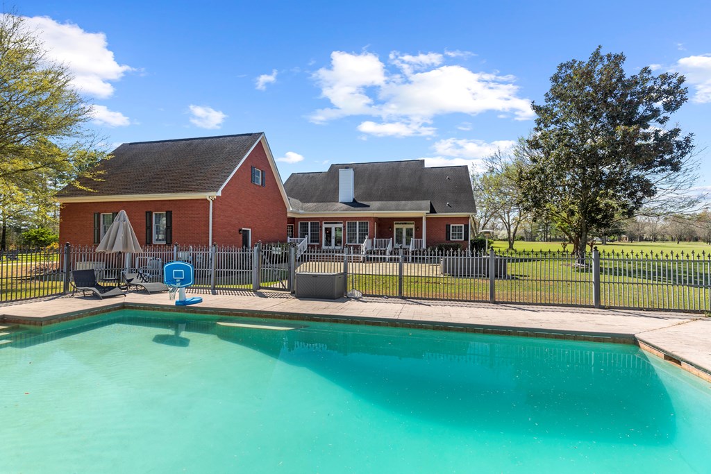 534 Trawick Road Dothan, AL 36305 - Photo 10 of 70 Refreshing Salt water gunite pool