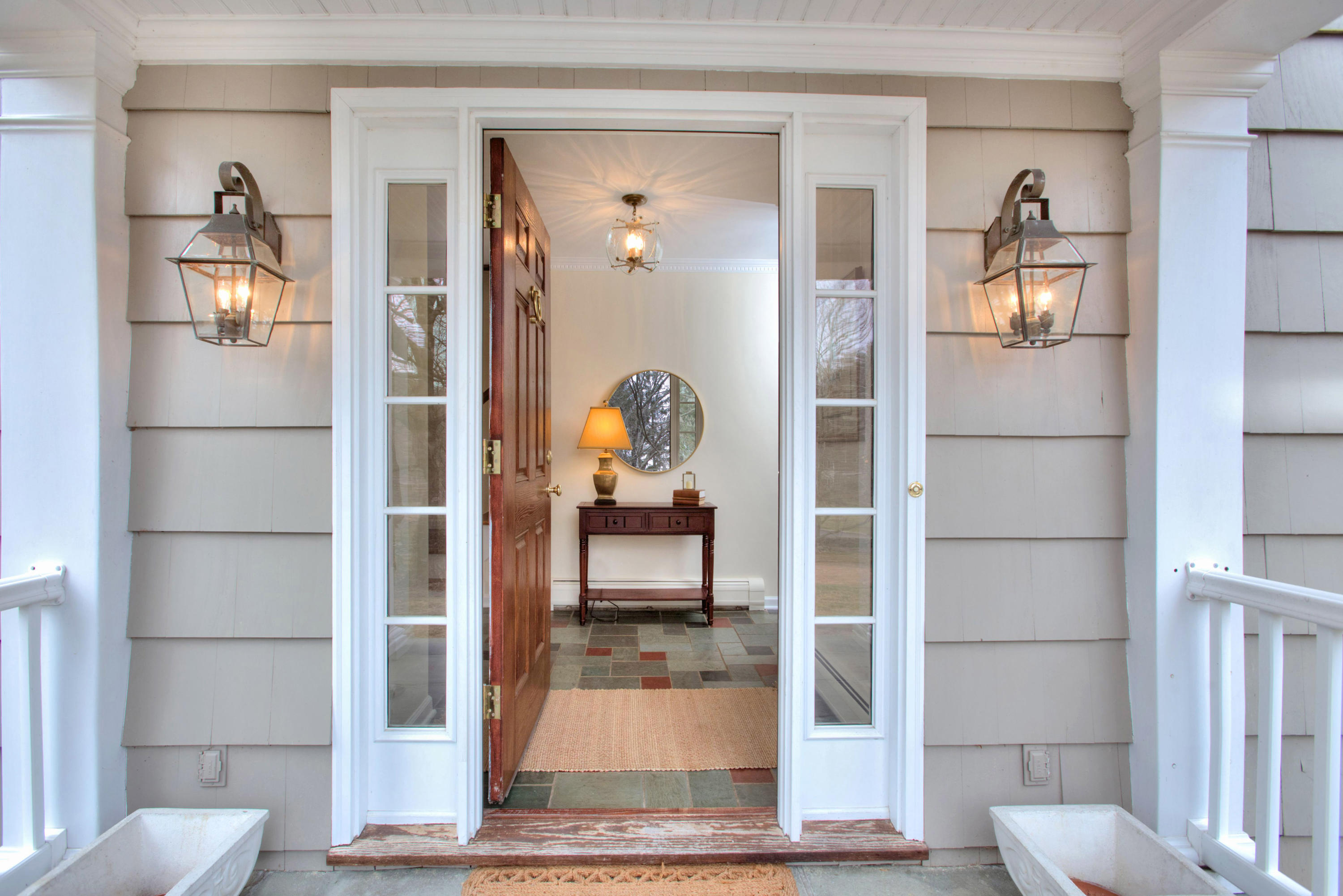 964 Valley Road New Canaan, CT 06840 - Photo 3 of 21 IMG_0167