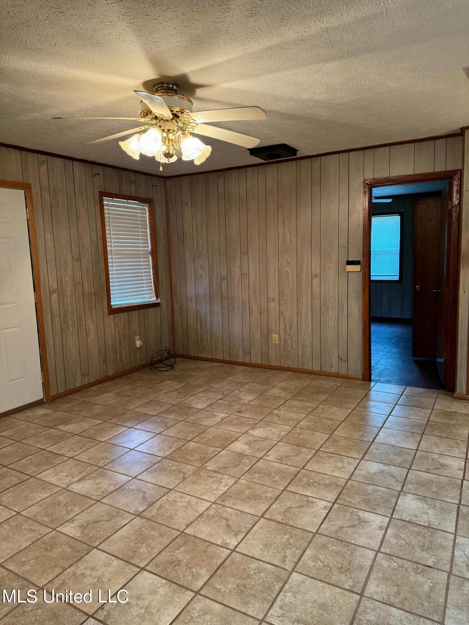 156 Garrett Road Florence, MS 39073 - Photo 8 of 30 Pic 8