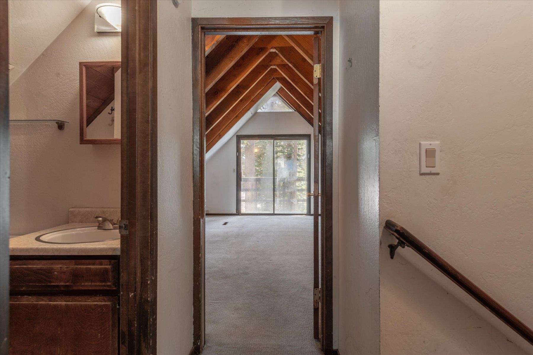 5585 Spruce Road Soda Springs, CA 95728 - Photo 17 of 21 Gallery Image 17