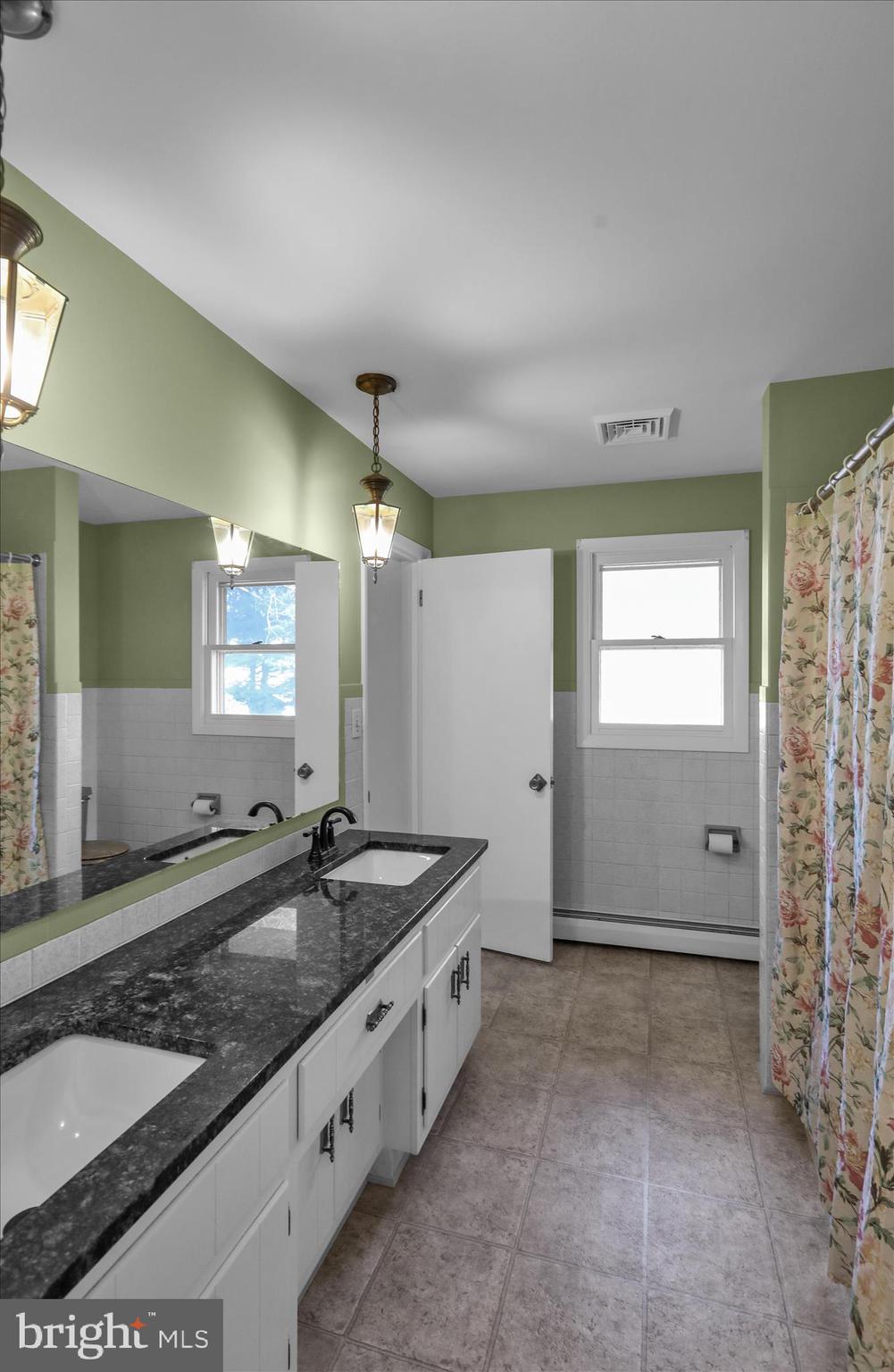 1035 Mitch Road Pottstown, PA 19464 - Photo 15 of 52 360_5280