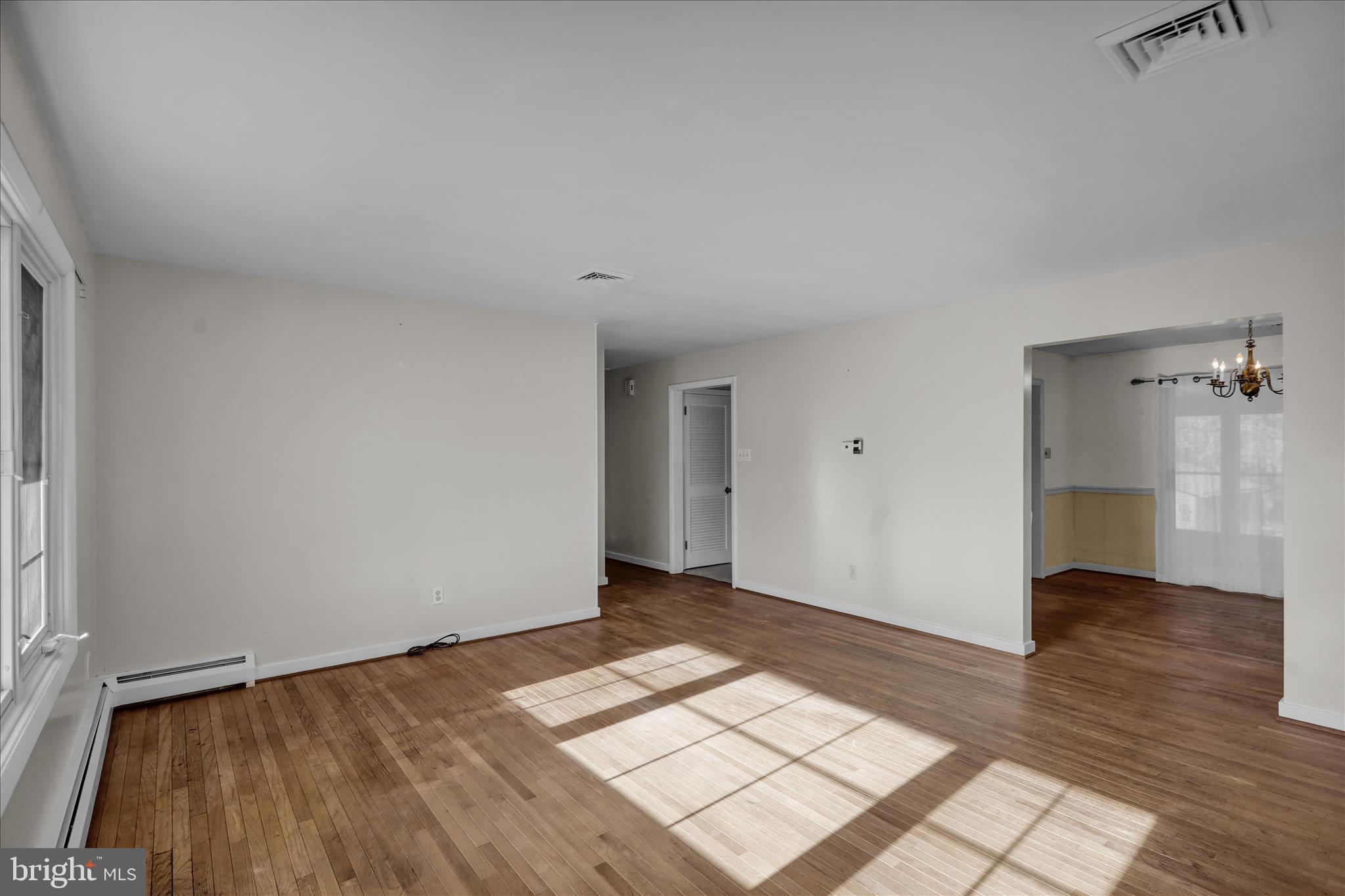 1035 Mitch Road Pottstown, PA 19464 - Photo 6 of 52 360_5235
