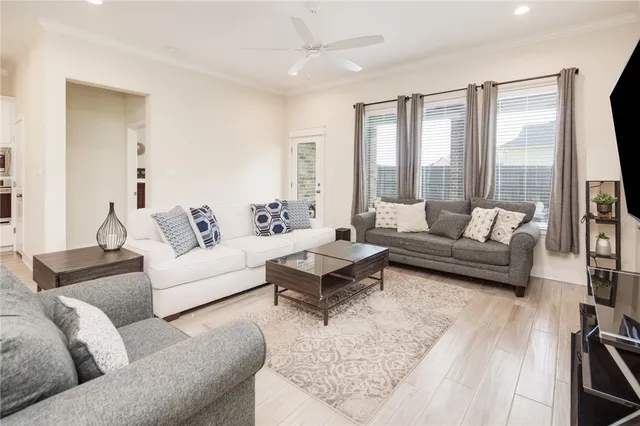 $2,975 | 4302 Appalachian Trail, Bryan, TX 77802