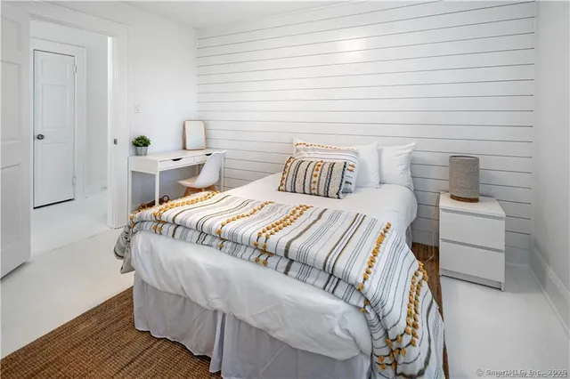 $18,000 | 503 Reef Road, Fairfield, CT 06824