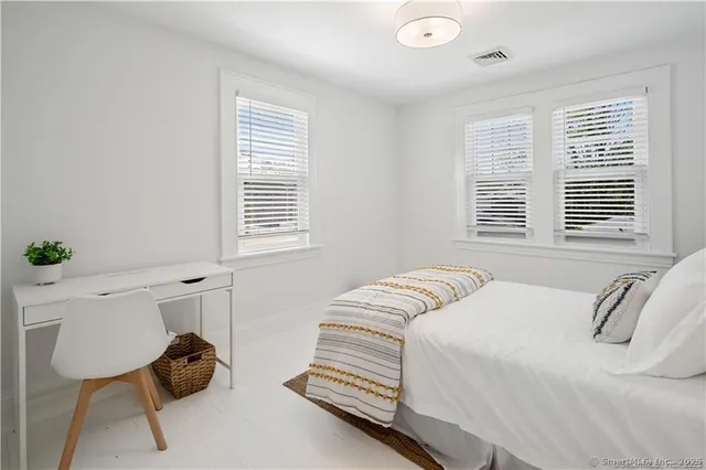 $18,000 | 503 Reef Road, Fairfield, CT 06824