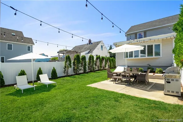 $18,000 | 503 Reef Road, Fairfield, CT 06824