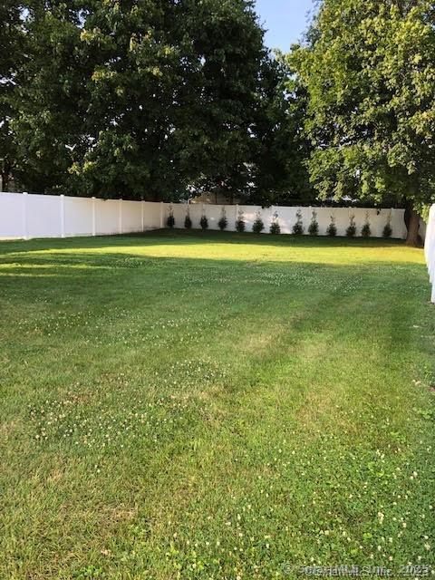 503 Reef Road Fairfield, CT 06824 - Photo 5 of 39