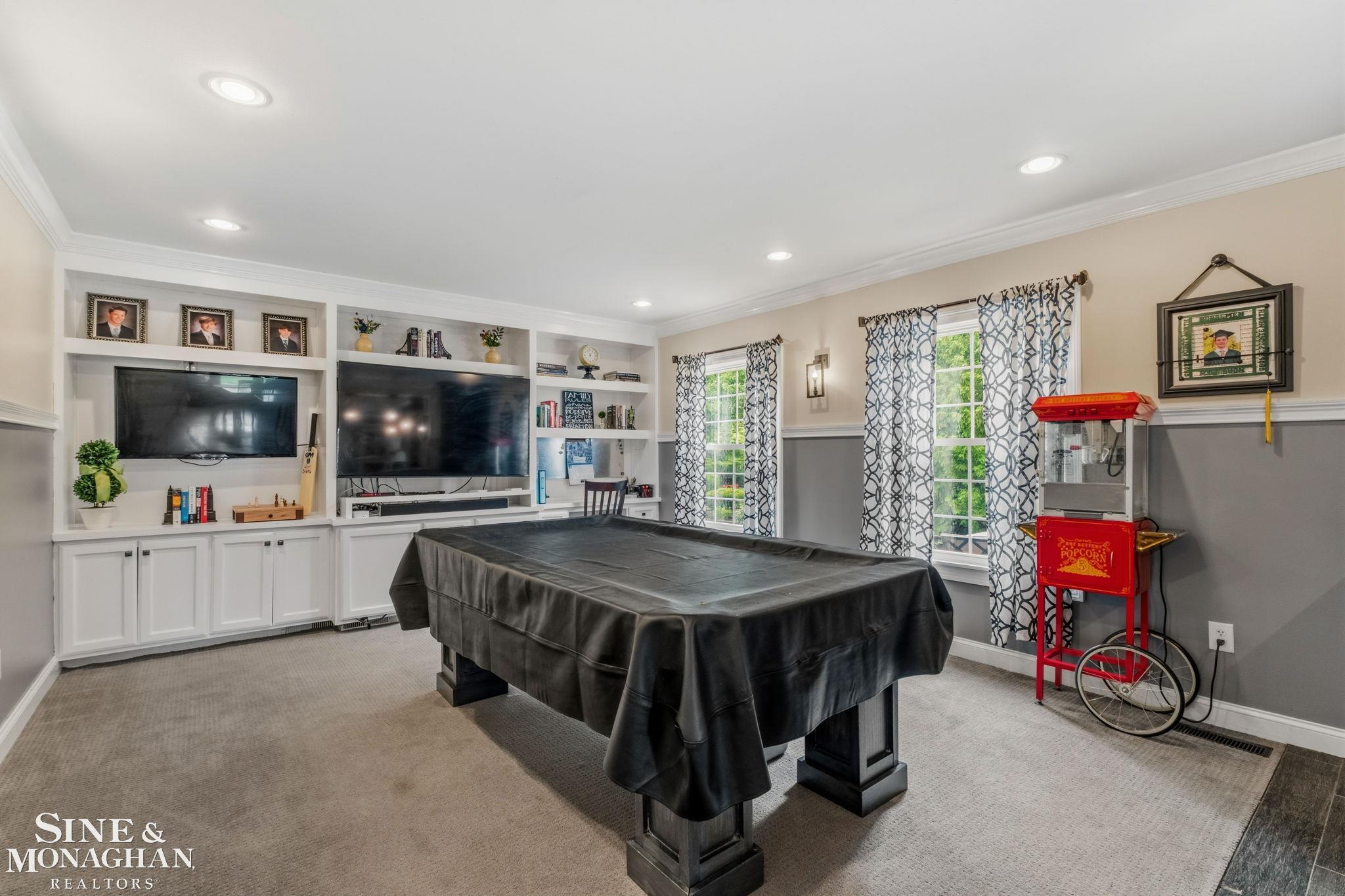 580 Hampton Road Grosse Pointe Woods, MI 48236 - Photo 17 of 77