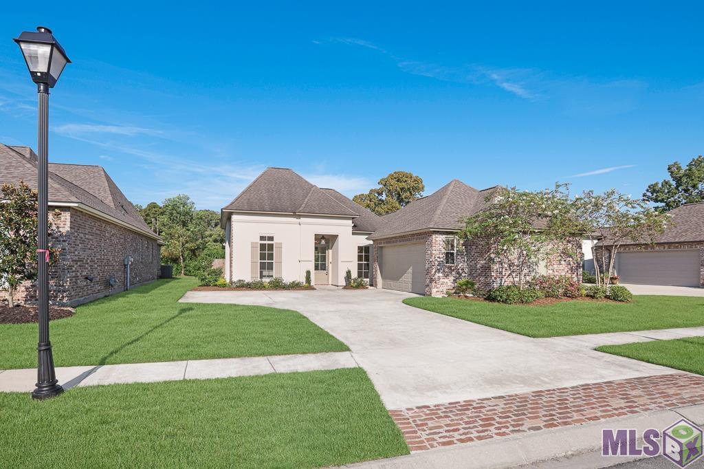 13127 Oakbourne Avenue Geismar, LA 70734 - Photo 2 of 44