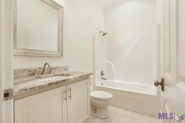 $469,900 | 13127 Oakbourne Avenue, Geismar, LA 70734