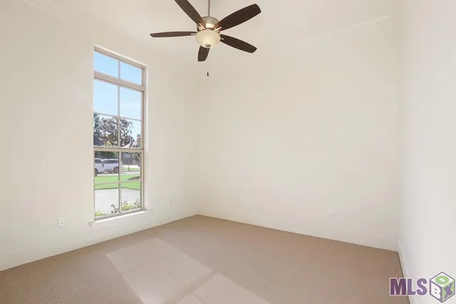 $469,900 | 13127 Oakbourne Avenue, Geismar, LA 70734