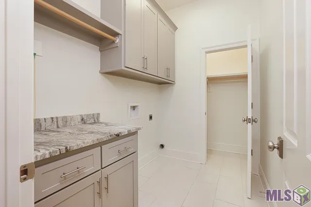 $469,900 | 13127 Oakbourne Avenue, Geismar, LA 70734