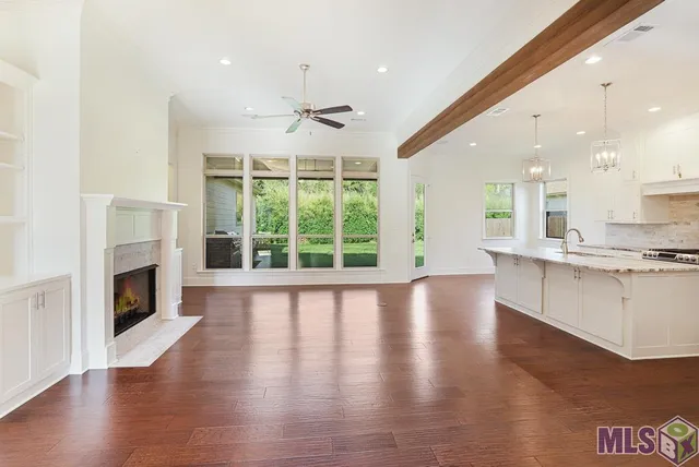 $469,900 | 13127 Oakbourne Avenue, Geismar, LA 70734