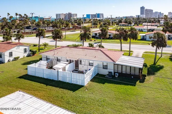 $1,450 | 205 Cardinal Drive, Unit B, Ormond Beach, FL 32176