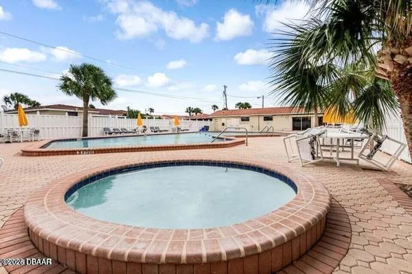 $1,450 | 205 Cardinal Drive, Unit B, Ormond Beach, FL 32176