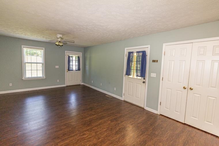 2319 Dillon Road Michie, TN 38357 - Photo 5 of 12 Gallery Image 5