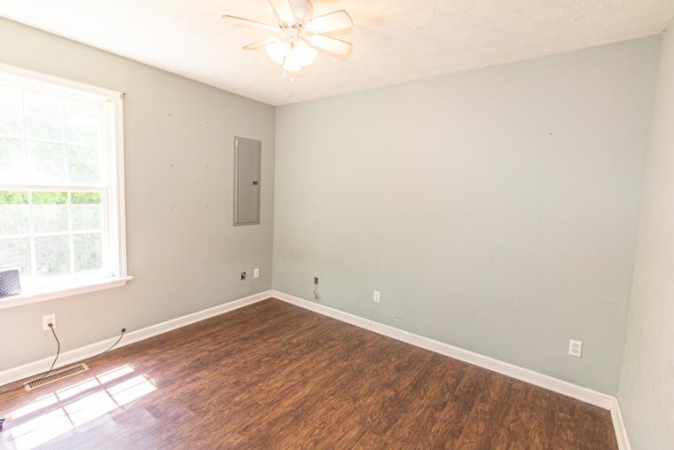 2319 Dillon Road Michie, TN 38357 - Photo 8 of 12 Gallery Image 8