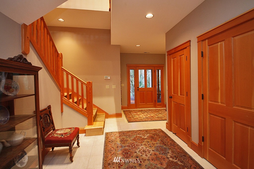 6966 Sills Road Clinton, WA 98236 - Photo 10 of 25