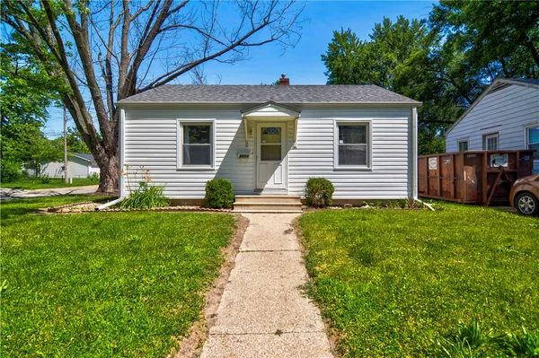 $56,900 | 2104 East Whitmer Street, Decatur, IL 62521